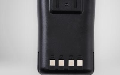 手持臺(tái)對(duì)講機(jī)：620等雙節(jié)鋰電池放久了，充電一段時(shí)間仍不能使用怎么辦?